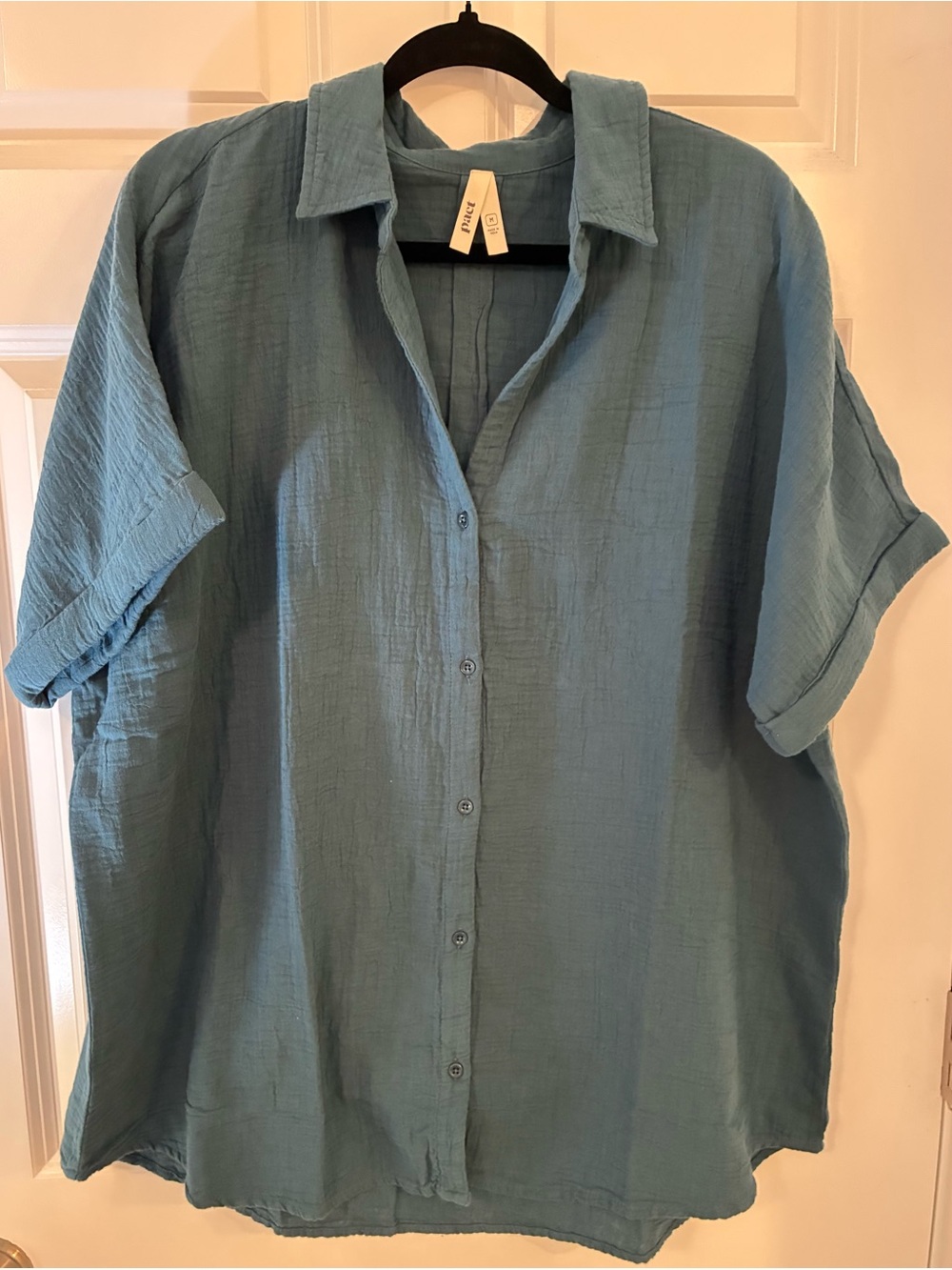 NWOT Pact Teal Short-Sleeve Button-Down Shirt